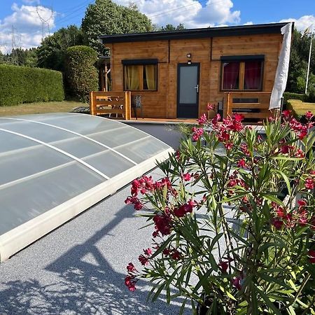 Chalet 2 Personnes Avec Jacuzzi Et Piscine Saisonniere Partagee Corcieux 外观 照片
